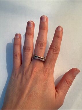 David Yurman Silver crossover band ring Pavé Diamonds! Size 7